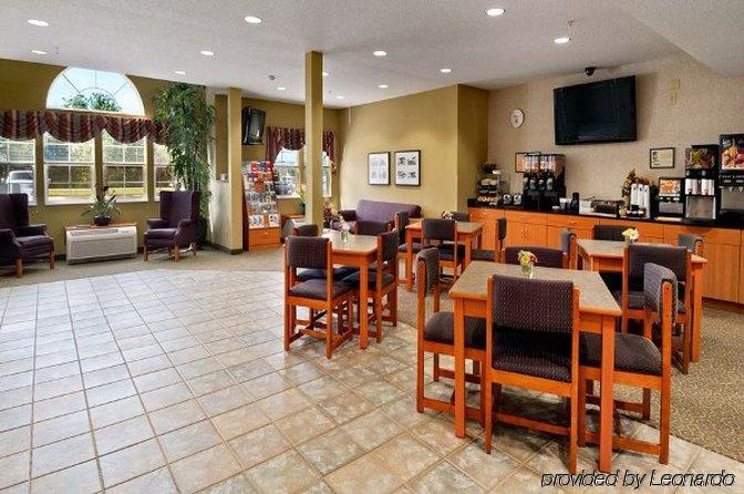 Stay Beyond Inn & Suites Elma المظهر الخارجي الصورة